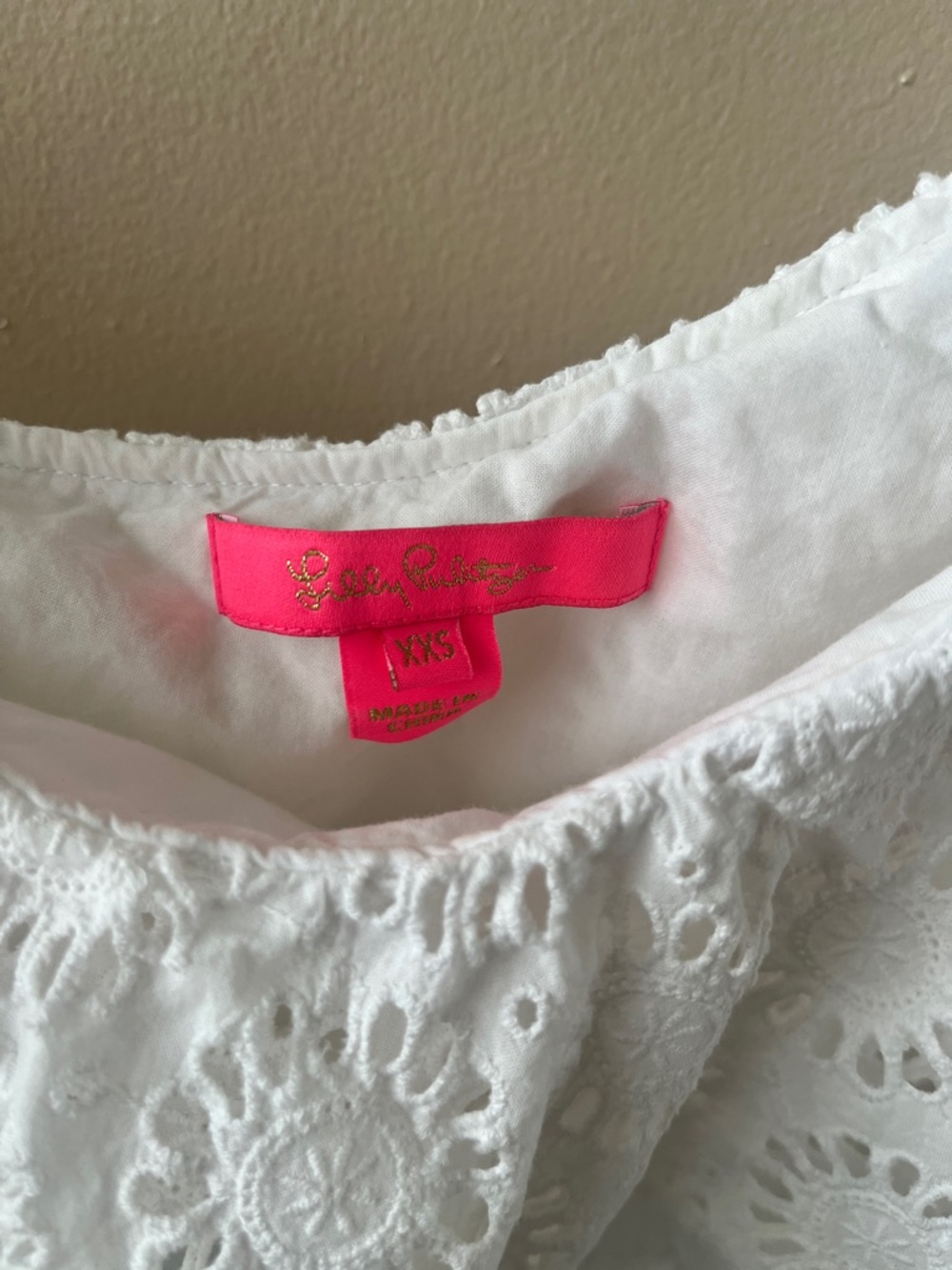Lilly Pulitzer Trixie White One-Shoulder Eyelet Ruffle Top - Size XXS - Picture 3 of 9